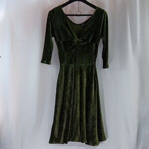 Voodoo Vixen Women's Size Medium Dress Green Velvet Long Sleeve